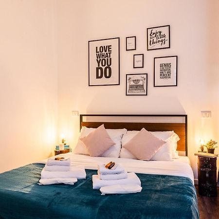 Appartamento Via Del Corso Рим Экстерьер фото