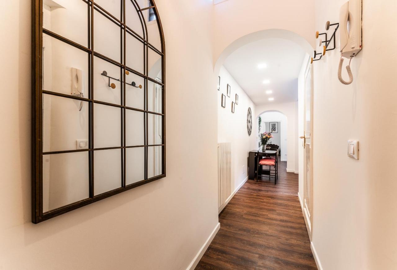 Appartamento Via Del Corso Рим Экстерьер фото