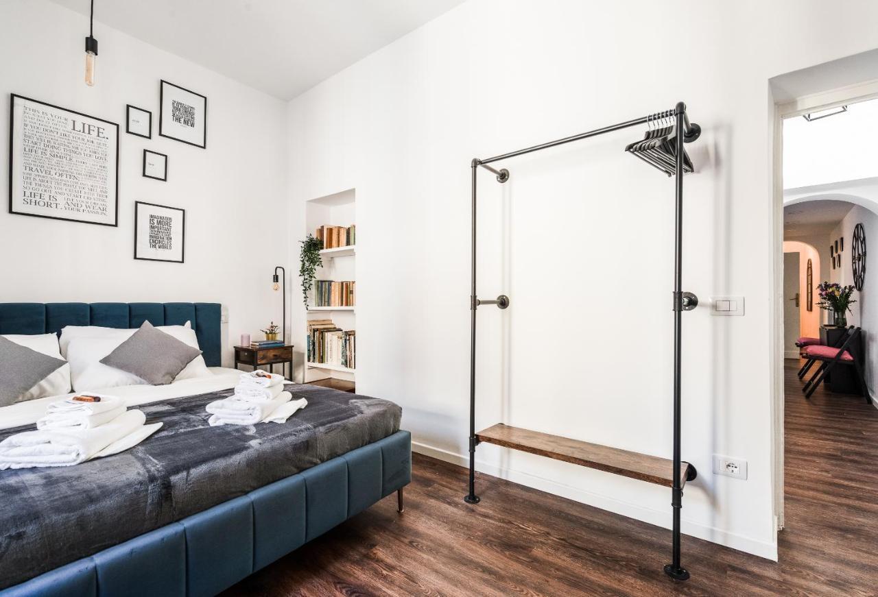 Appartamento Via Del Corso Рим Экстерьер фото